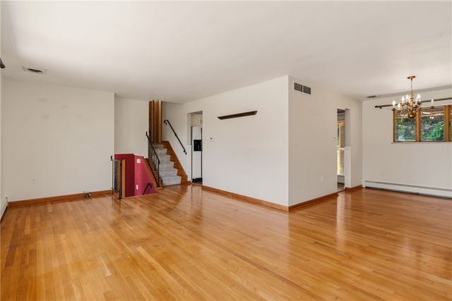 198 Longvue Dr, Ross Twp, PA 15237