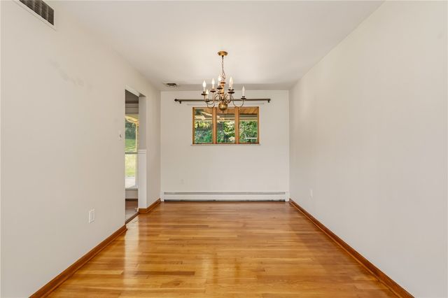 198 Longvue Dr, Ross Twp, PA 15237