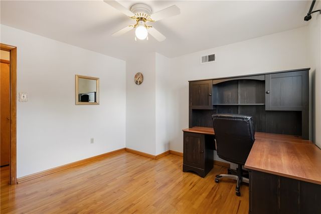 198 Longvue Dr, Ross Twp, PA 15237