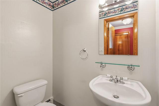 198 Longvue Dr, Ross Twp, PA 15237