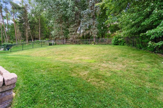 198 Longvue Dr, Ross Twp, PA 15237