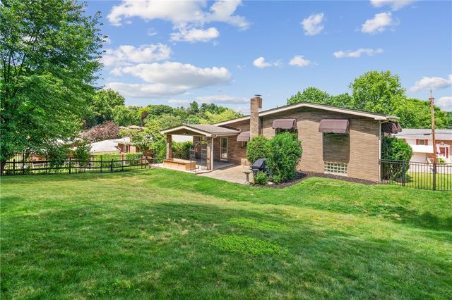 198 Longvue Dr, Ross Twp, PA 15237