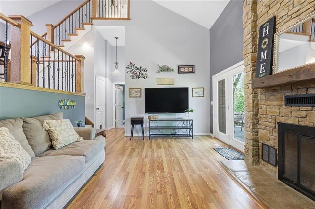 5796 SE Pine Lane, Holt, MO 64048