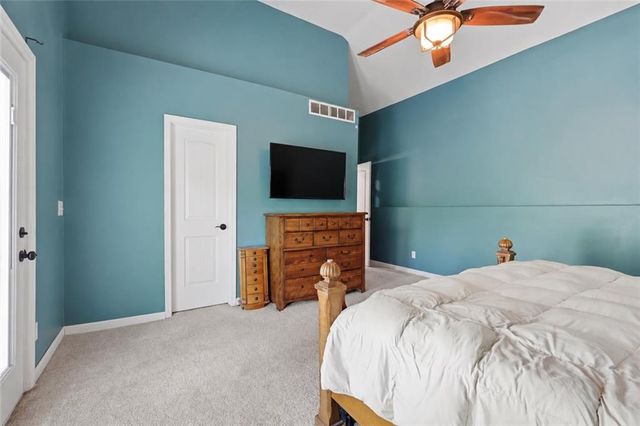 5796 SE Pine Lane, Holt, MO 64048
