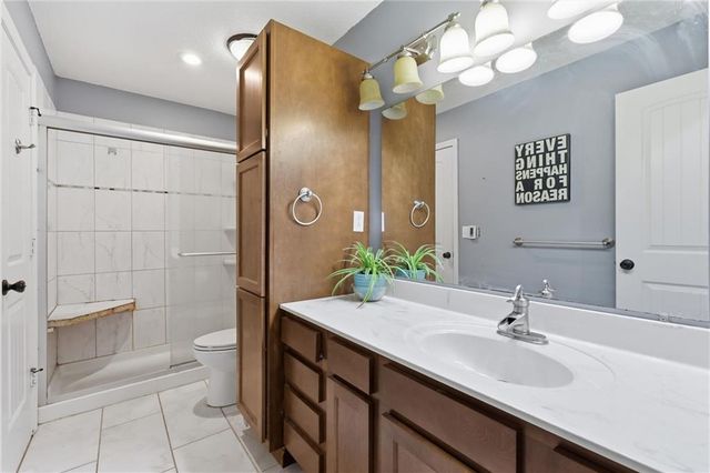5796 SE Pine Lane, Holt, MO 64048