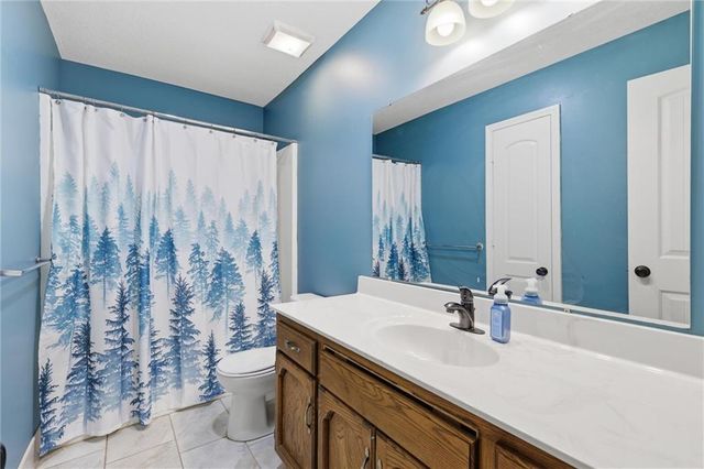 5796 SE Pine Lane, Holt, MO 64048