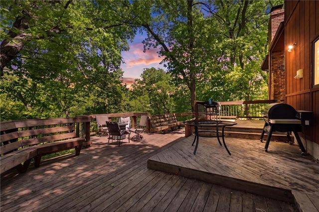 5796 SE Pine Lane, Holt, MO 64048