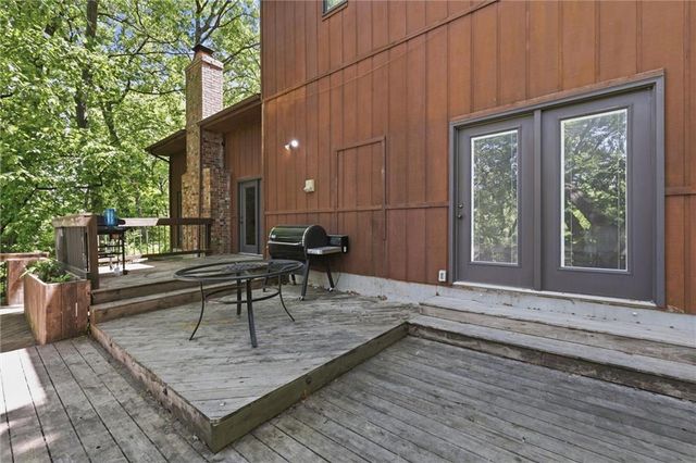 5796 SE Pine Lane, Holt, MO 64048