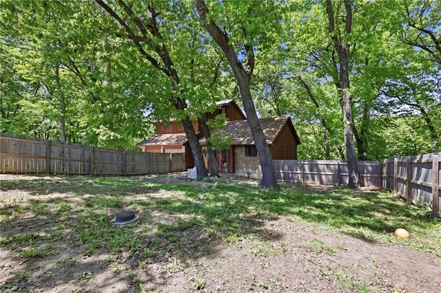 5796 SE Pine Lane, Holt, MO 64048