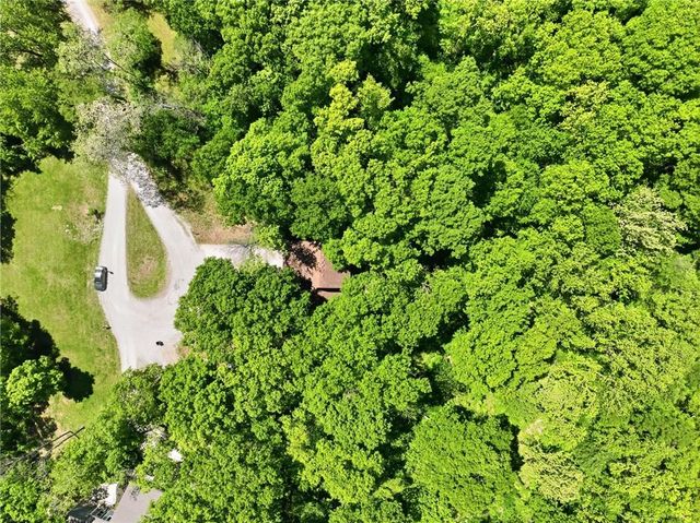 5796 SE Pine Lane, Holt, MO 64048