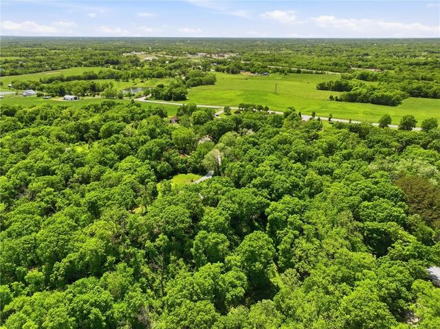 5796 SE Pine Lane, Holt, MO 64048
