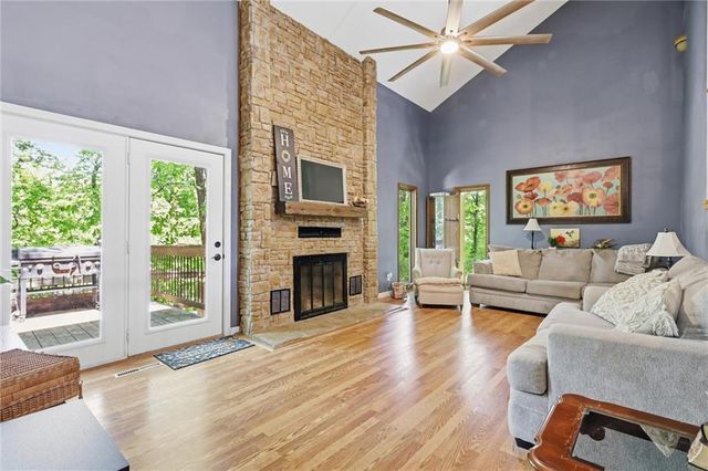 5796 SE Pine Lane, Holt, MO 64048