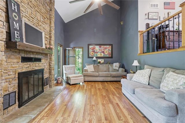 5796 SE Pine Lane, Holt, MO 64048