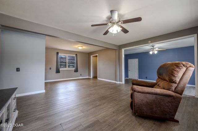 1617 Joplin Street, Sarcoxie, MO 64862