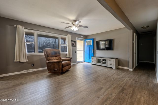 1617 Joplin Street, Sarcoxie, MO 64862