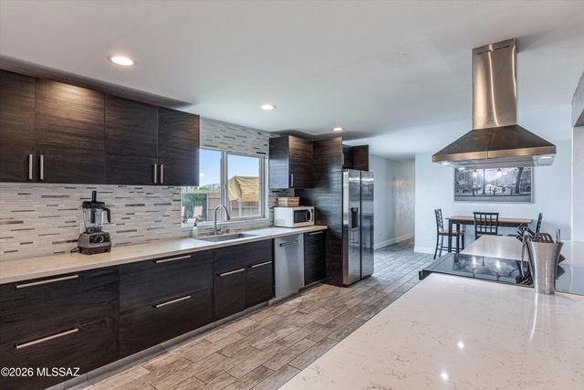 7356 N Casablanca Drive, Tucson, AZ 85704