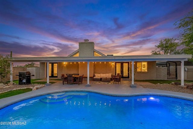 7356 N Casablanca Drive, Tucson, AZ 85704