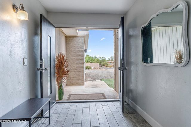 7356 N Casablanca Drive, Tucson, AZ 85704