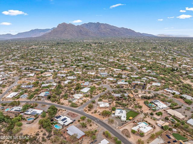 7356 N Casablanca Drive, Tucson, AZ 85704