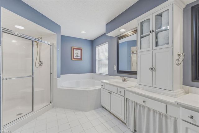 1115 Chancellor Walk CT, Virginia Beach, VA 23454