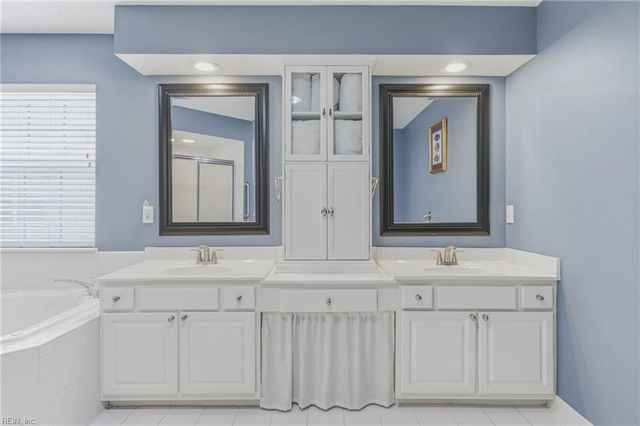 1115 Chancellor Walk CT, Virginia Beach, VA 23454