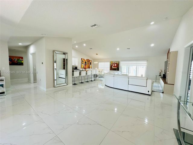 1137 NE 4TH PLACE, Cape Coral, FL 33909