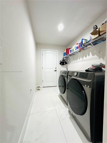 1137 NE 4TH PLACE, Cape Coral, FL 33909