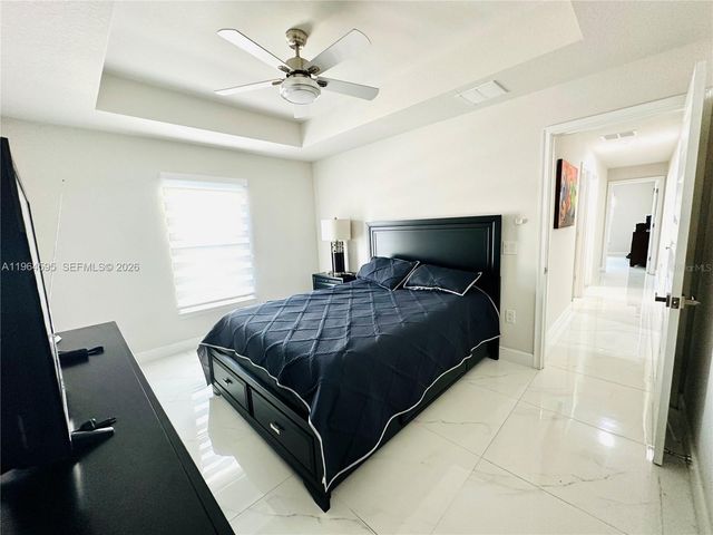 1137 NE 4TH PLACE, Cape Coral, FL 33909