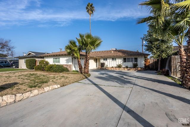 3600 Ora Vista Avenue, Bakersfield, CA 93309