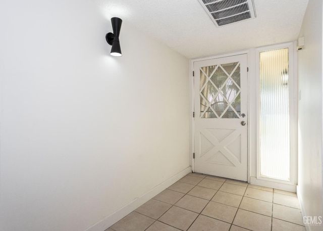 3600 Ora Vista Avenue, Bakersfield, CA 93309