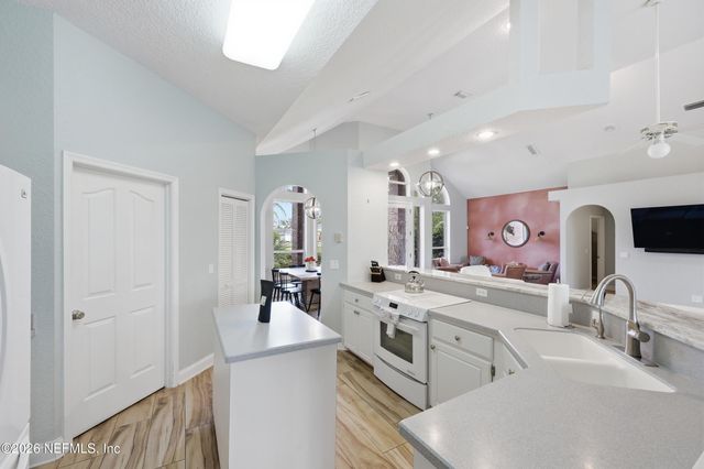 4226 STACEY Road W, Jacksonville, FL 32250