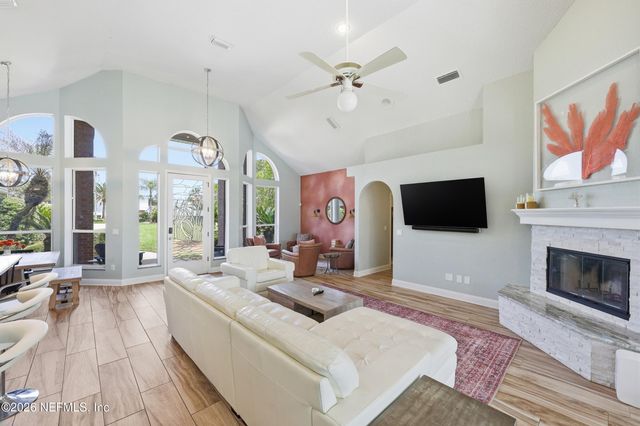 4226 STACEY Road W, Jacksonville, FL 32250