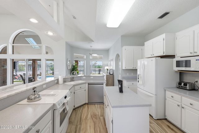 4226 STACEY Road W, Jacksonville, FL 32250