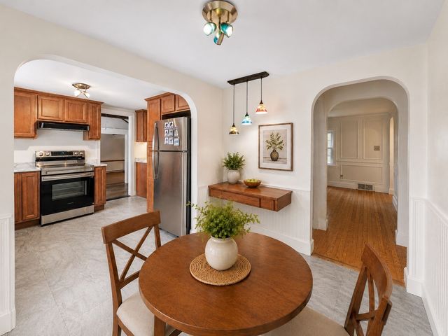 25 Moynihan, Hamilton, MA 01982