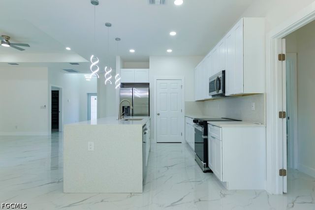 1908 Edward AVE, Lehigh Acres, FL 33972