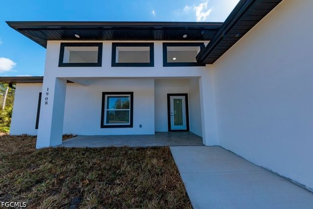 1908 Edward AVE, Lehigh Acres, FL 33972
