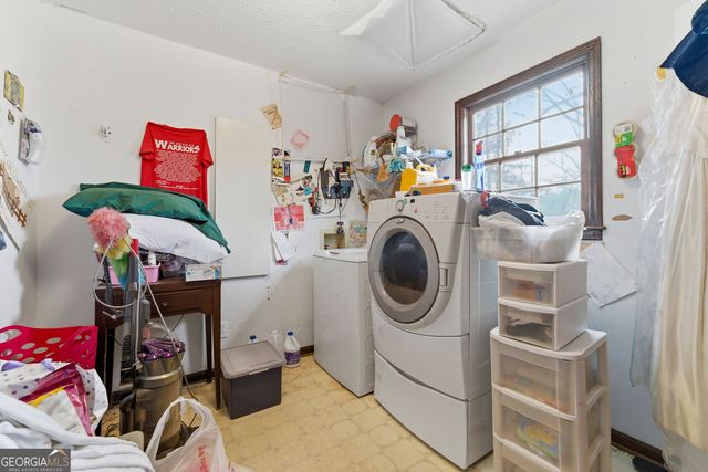 302 Hickory Lane, Canton, GA 30115