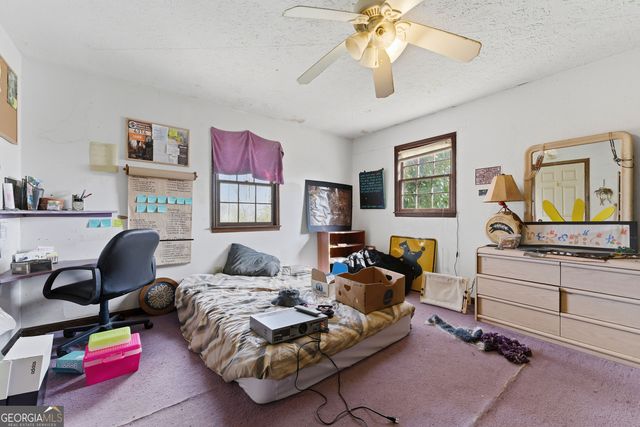 302 Hickory Lane, Canton, GA 30115