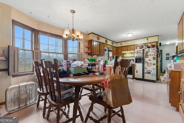 302 Hickory Lane, Canton, GA 30115