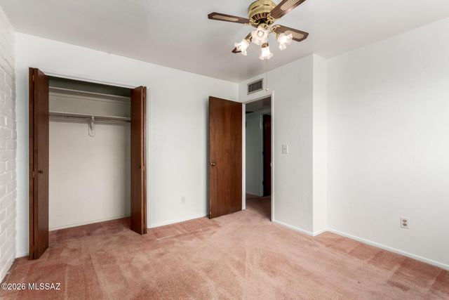 1952 W Brichta Drive, Tucson, AZ 85745