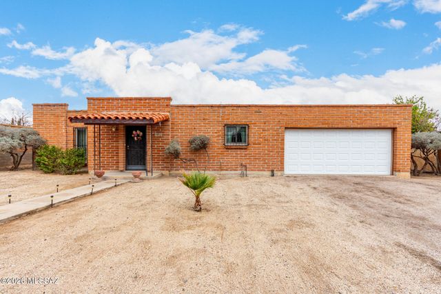 1952 W Brichta Drive, Tucson, AZ 85745