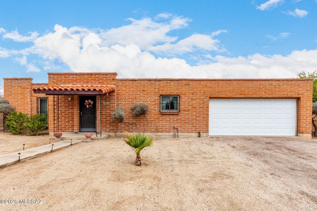 1952 W Brichta Drive, Tucson, AZ 85745