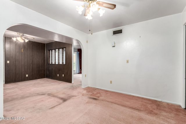 1952 W Brichta Drive, Tucson, AZ 85745