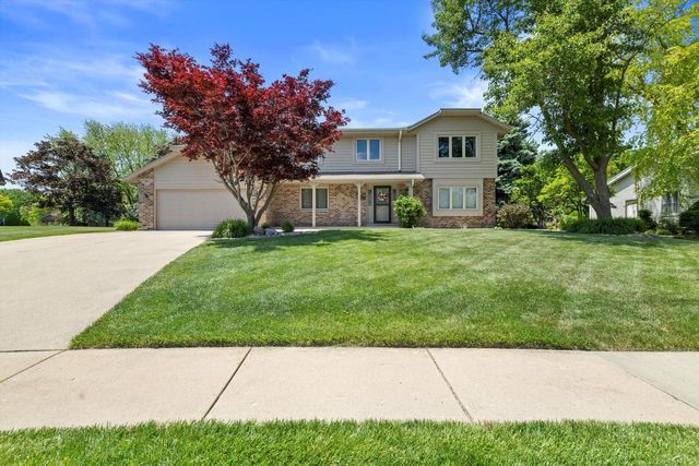 8206 41st AVENUE, Kenosha, WI 53142
