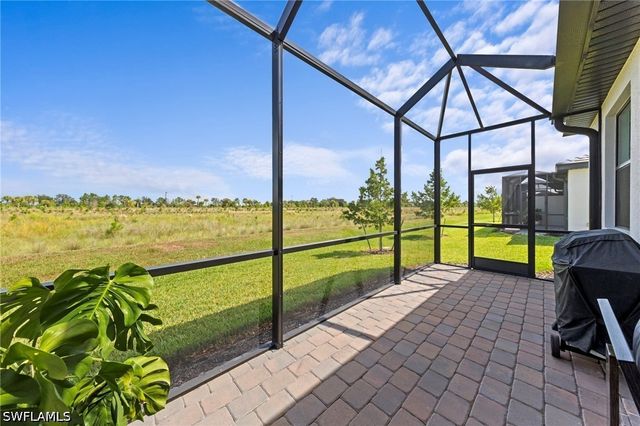19512 Hinkley DR, Estero, FL 33928