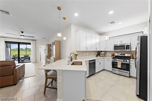 19512 Hinkley DR, Estero, FL 33928