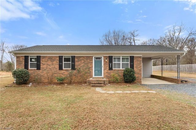 7380 Plunkett Road, Belews Creek, NC 27009