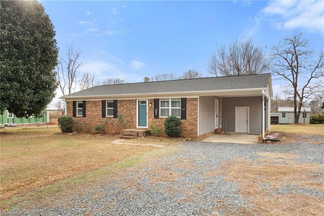 7380 Plunkett Road, Belews Creek, NC 27009