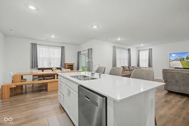 2280 Pine Valley Drive, Plainfield, IN 46168