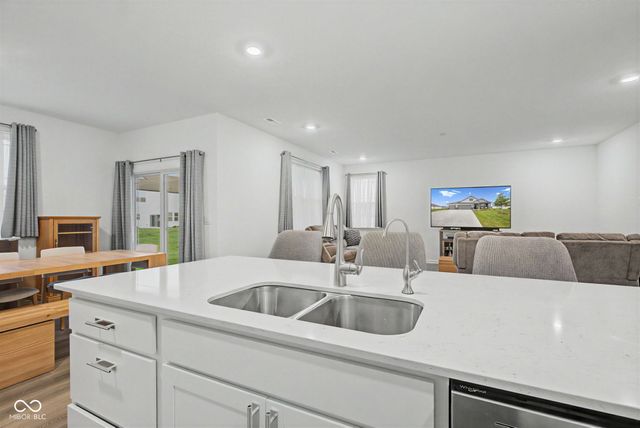 2280 Pine Valley Drive, Plainfield, IN 46168